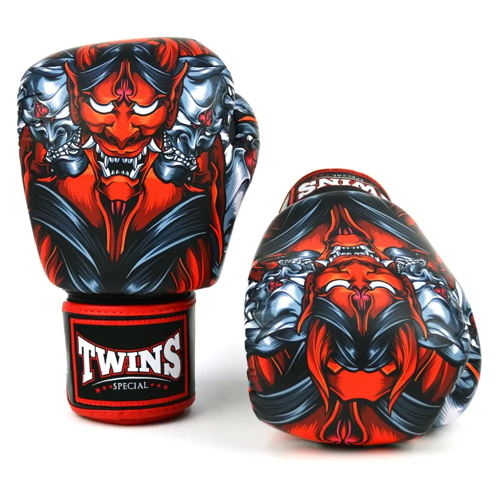 Twins FBGVL3-58 Red Kabuki Muay Thai Boxing Gloves 3 Twins FBGVL3-58 Red Kabuki Muay Thai Boxing Gloves