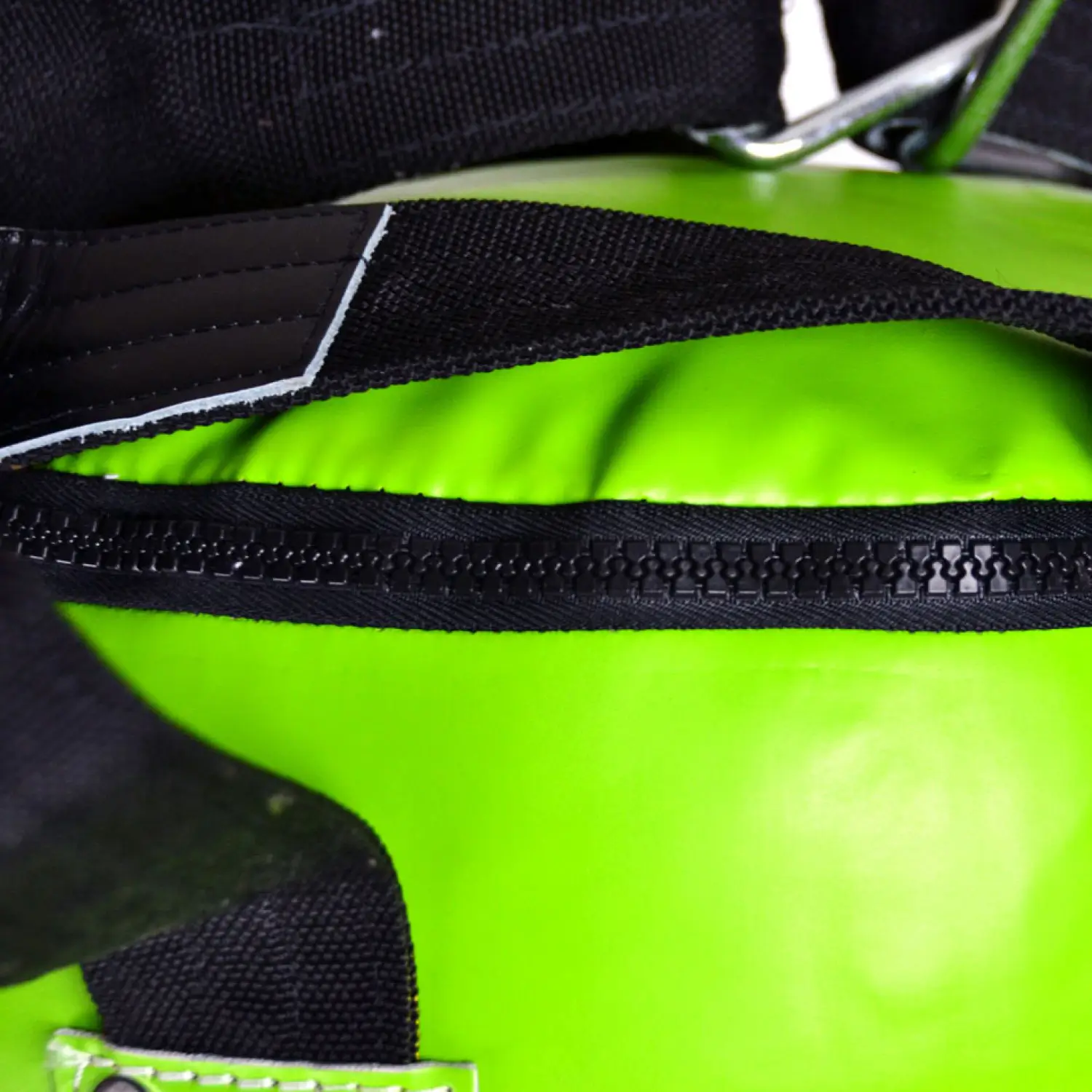 Fairtex HB6 Lime Green 6ft Muay Thai Banana Bag (FILLED) 4 Fairtex HB6 Lime Green 6ft Muay Thai Banana Bag (FILLED) - Image 2